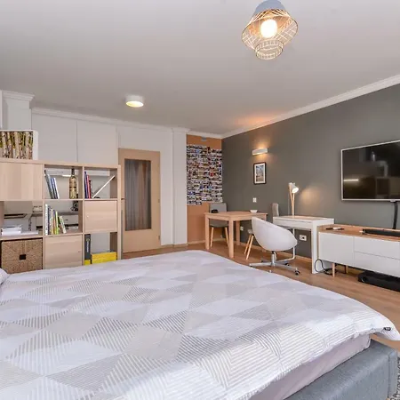 The Spot - Fully Equipped, Central, Modern By Flat Mаnager * София