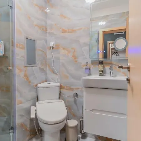 Appartamento The Spot - Fully Equipped, Central, Modern By Flat Mаnager